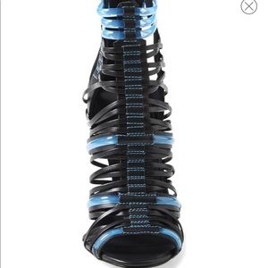 🚫SOLD🚫 L.A.M.B ‘Venue' Leather Sandal